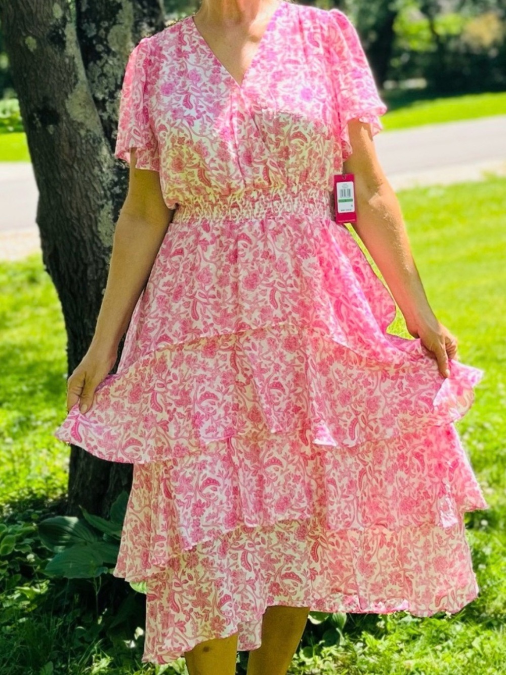 NWT Vince Camuto Pink Floral
Tiered Midi Dress